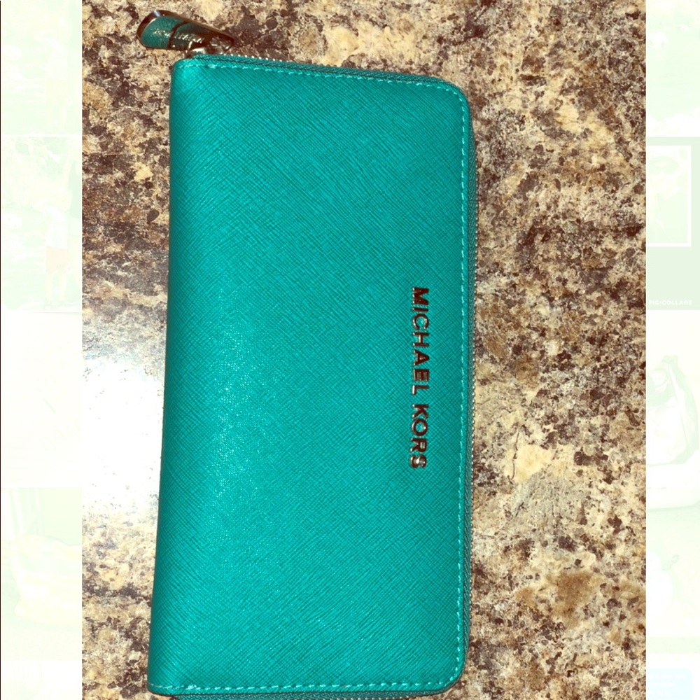 Michael Kors wallet